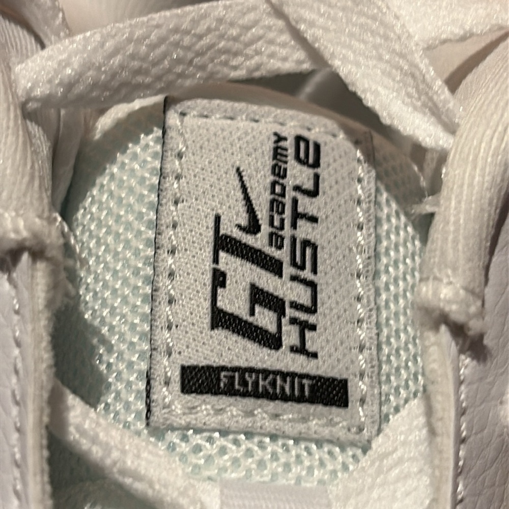 Nike GT Hustle Academy Basketball Shoes - Picture 9 of 15